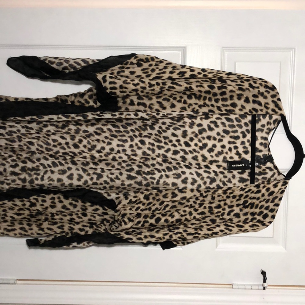 NWT- Express Leopard Kimono